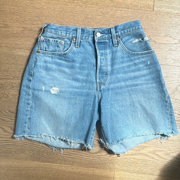 Levi 501 high rise shorts - Picture 2 of 5